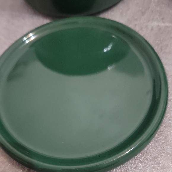 Pair Of Longaberger Green Pottery Crocks With Lids/Coasters - Picture 6 of 9